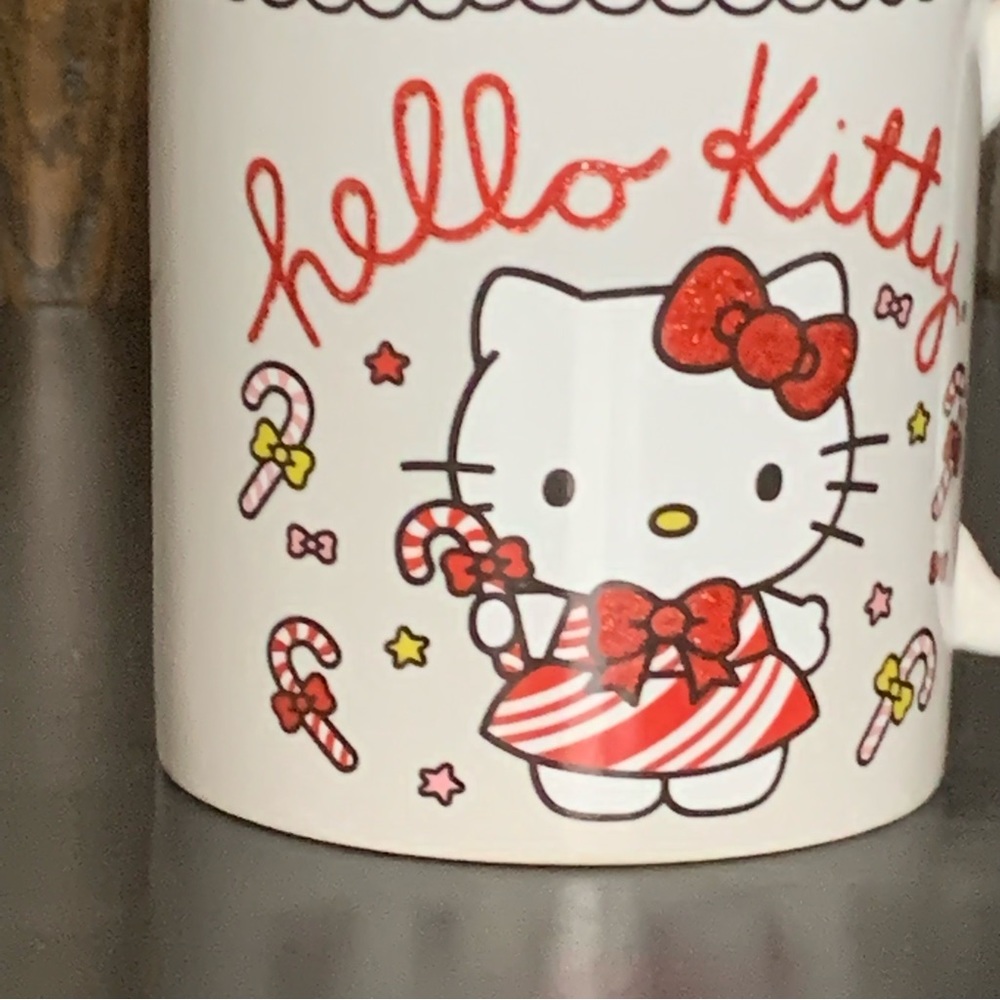 Hello Kitty Candy Cane Christmas Mug - Picture 5 of 9